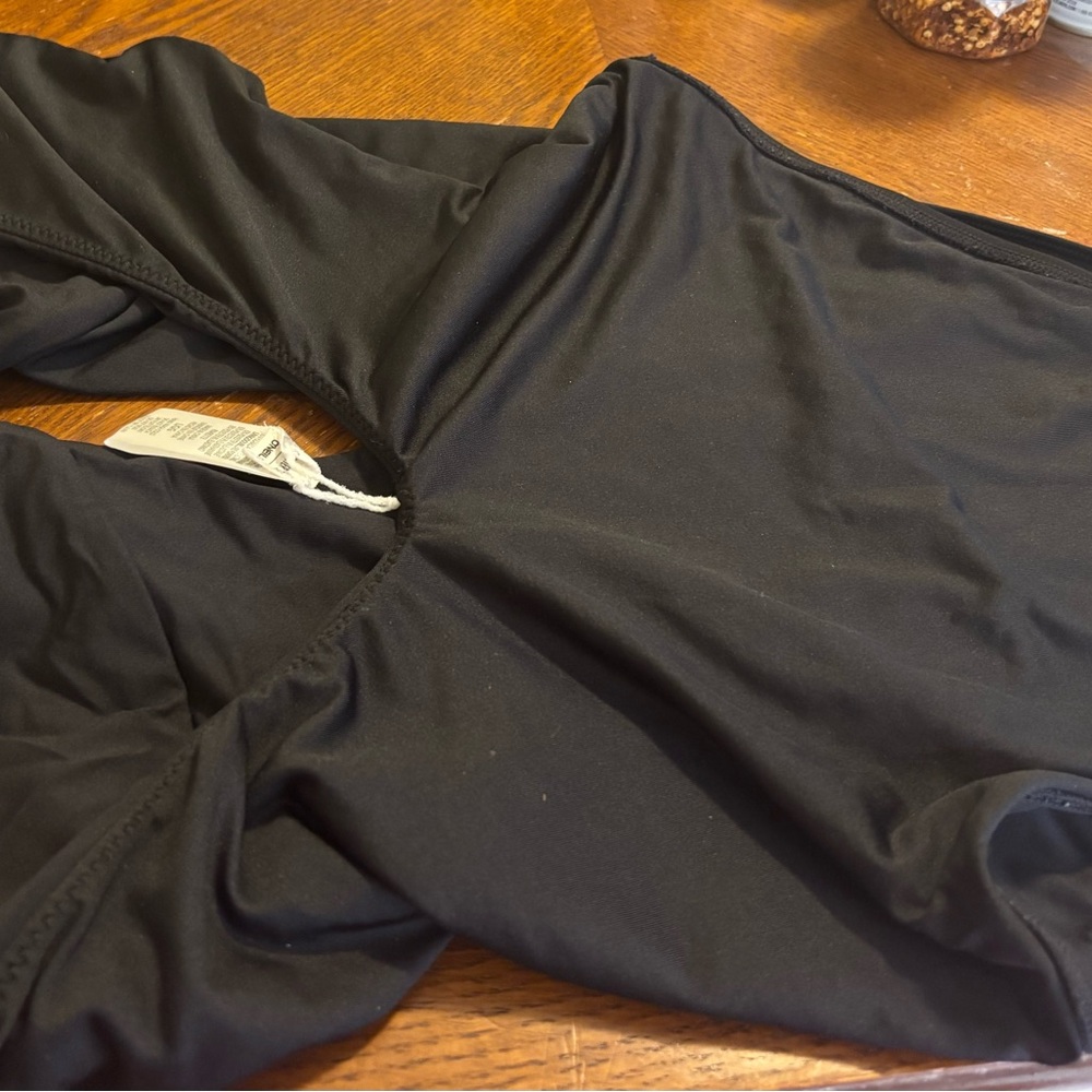 Oniel Black One-Piece Swimsuit - Picture 4 of 4